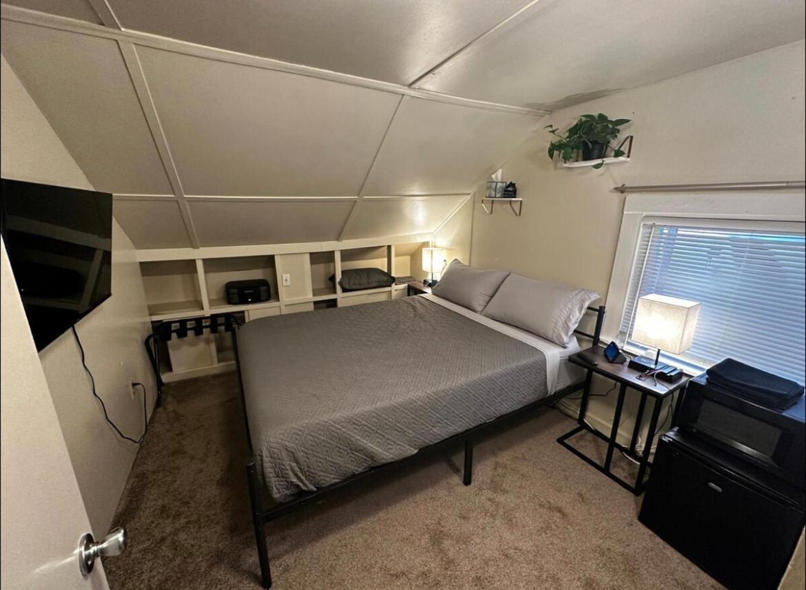 Tacoma Homestay- With Breakfast Included-Private Room Esterno foto